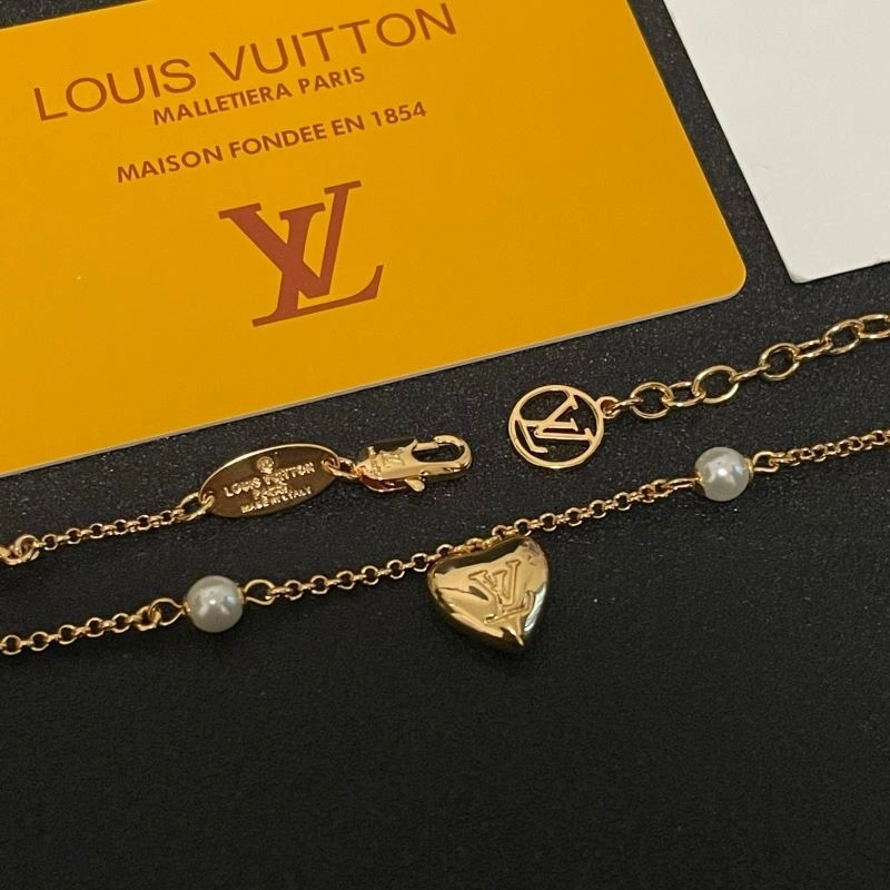 Reliable Louis Vuitton Necklaces 250518
