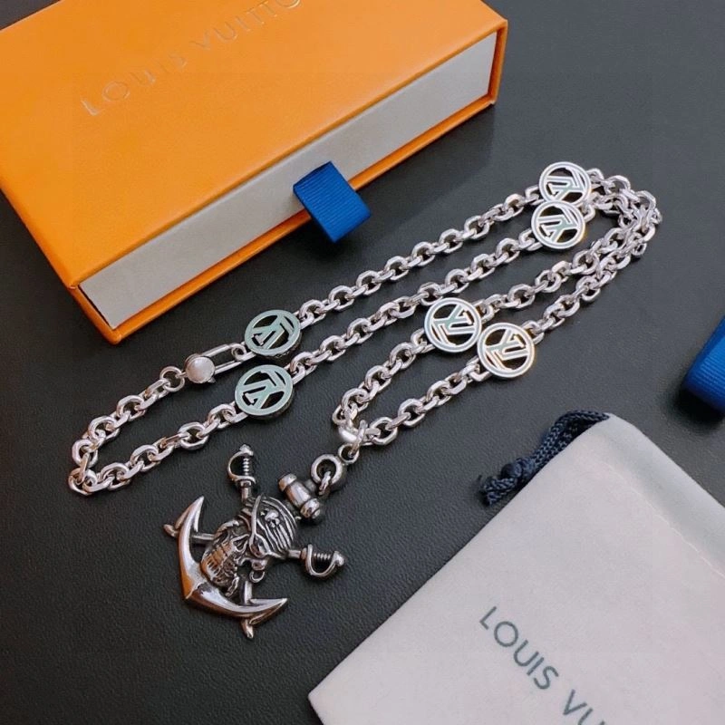 Minimalist Louis Vuitton Necklaces 250511