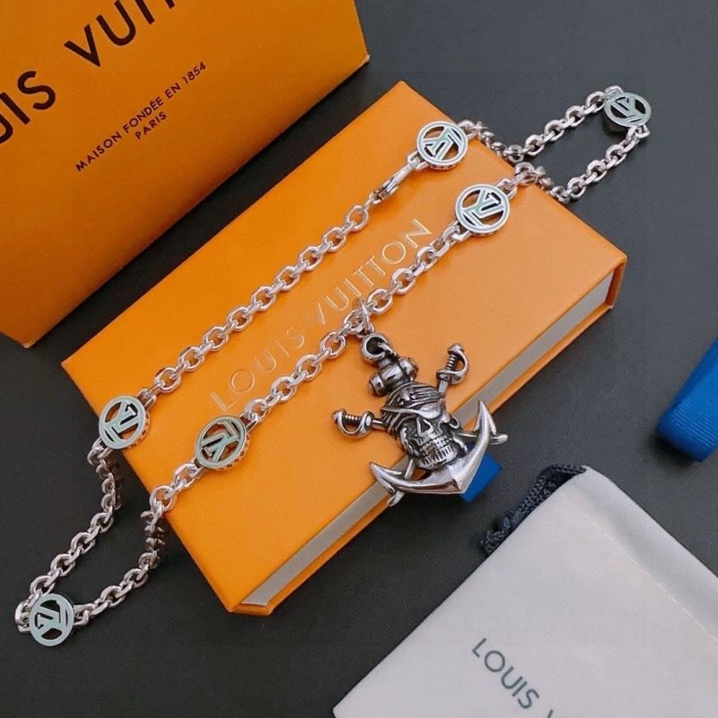Minimalist Louis Vuitton Necklaces 250511