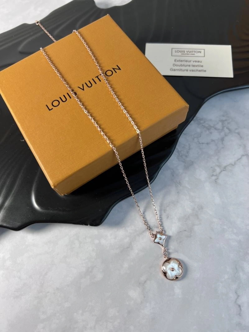 WellDesigned Louis Vuitton Necklaces 250494