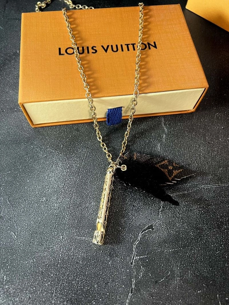 Louis Vuitton Necklaces Breathable 250496