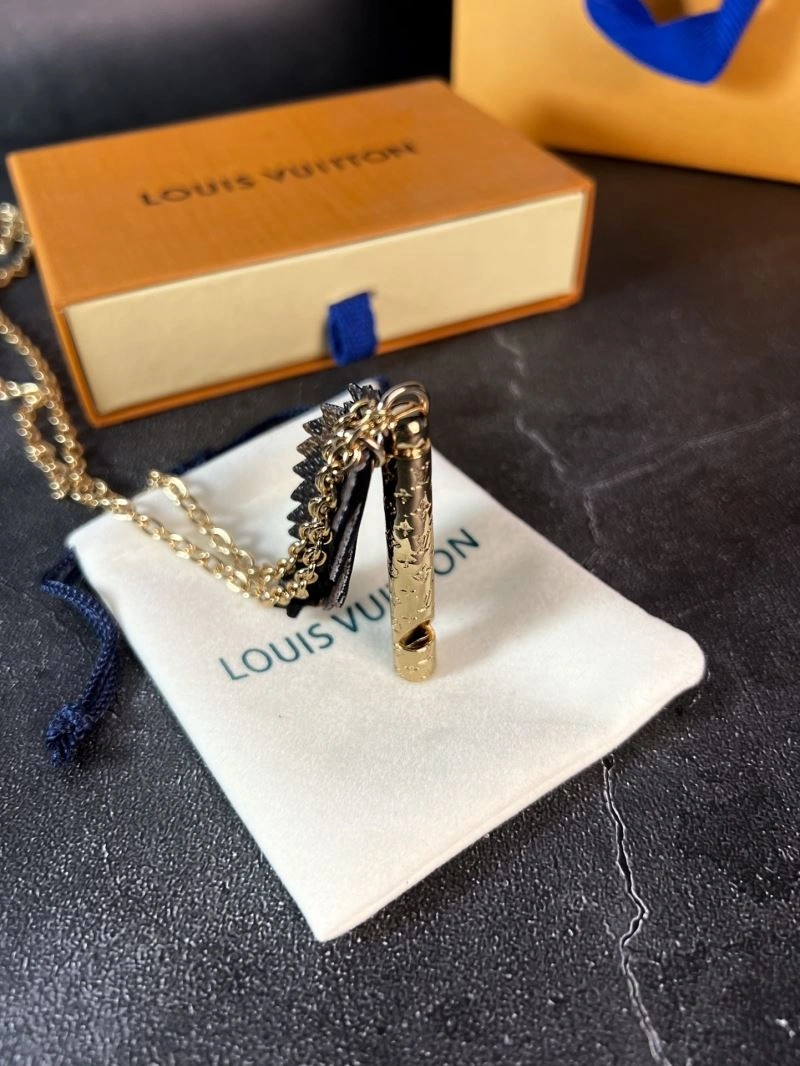 Louis Vuitton Necklaces Breathable 250496