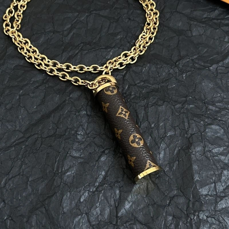 Compact Louis Vuitton Necklaces 250495