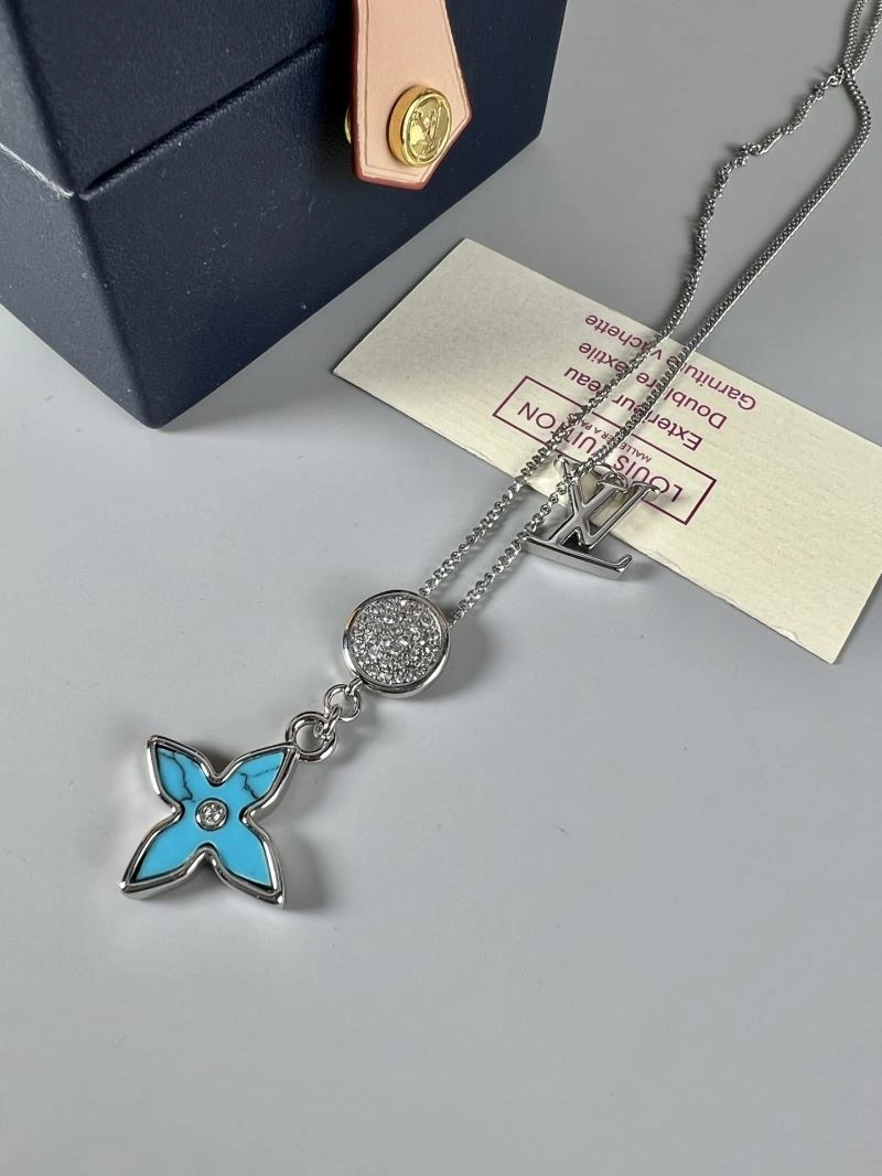 Louis Vuitton Necklaces Functional 250499