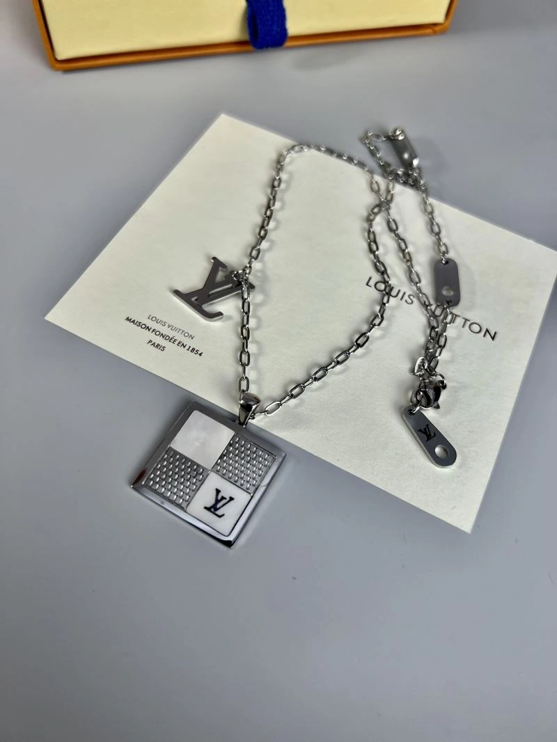 Louis Vuitton Necklaces BestValue 250503