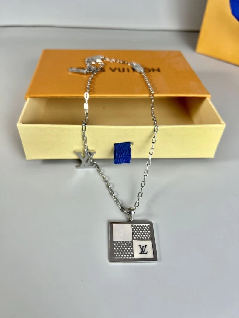 Louis Vuitton Necklaces BestValue 250503