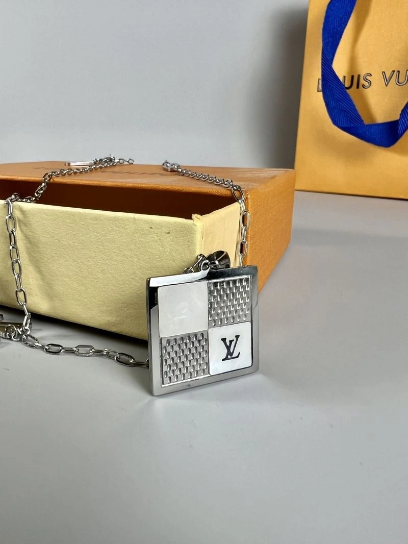 Louis Vuitton Necklaces BestValue 250503