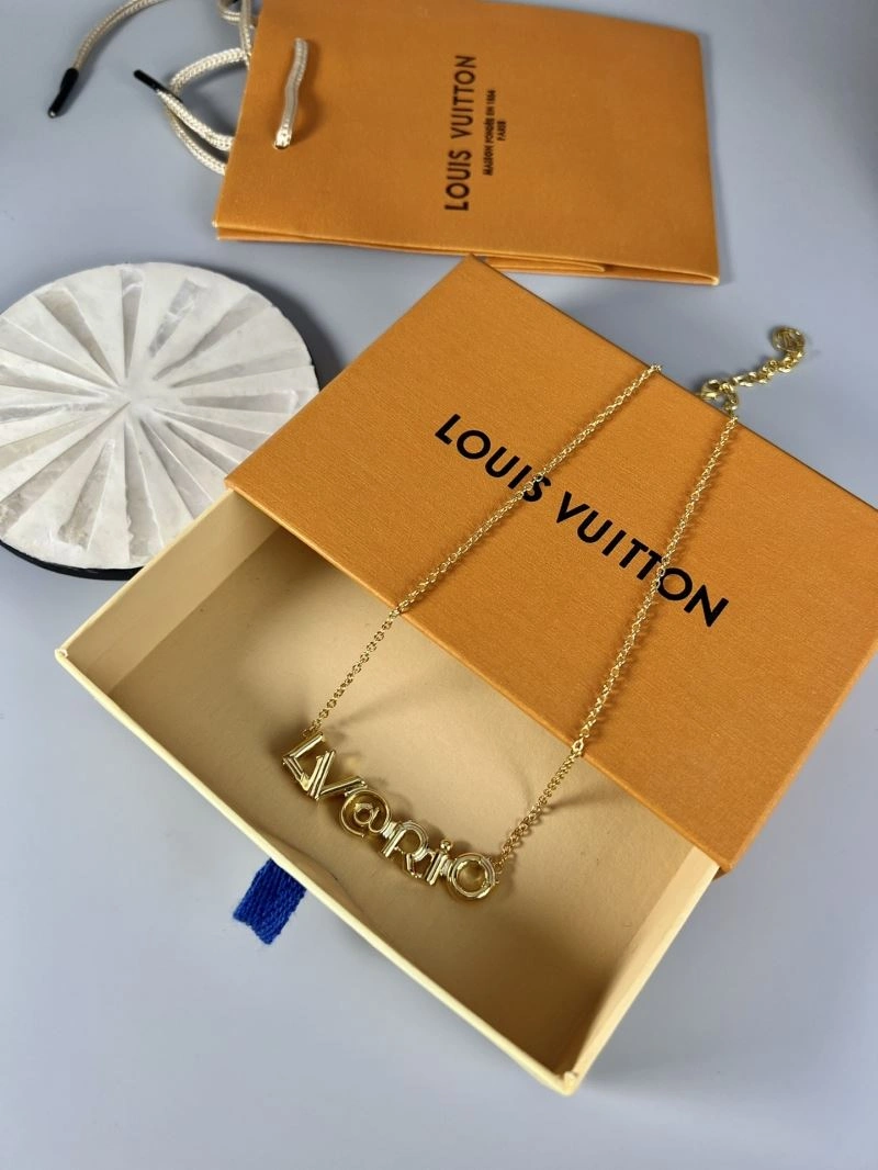 Louis Vuitton Necklaces Versatile 250493