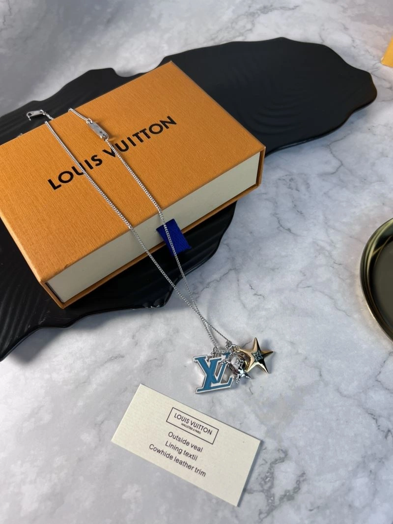 Compact Louis Vuitton Necklaces 250509