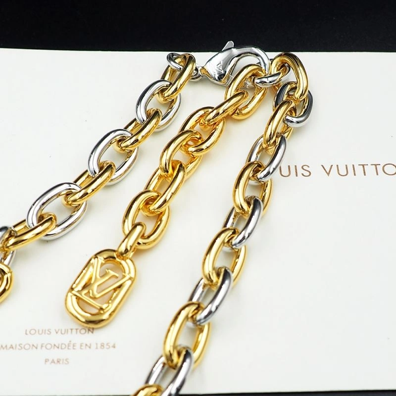 Louis Vuitton Necklaces Youthful 250501