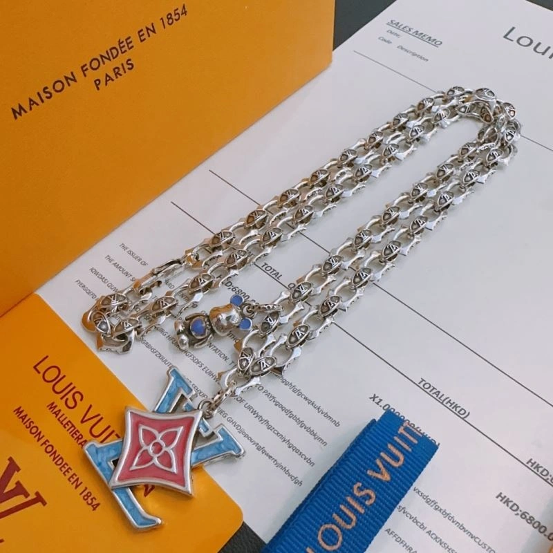 Louis Vuitton Necklaces Trendy 250488
