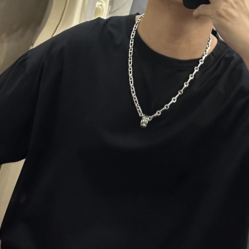 Louis Vuitton Necklaces Chic 250491