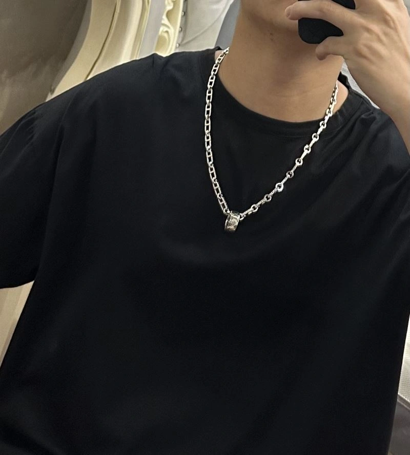 Louis Vuitton Necklaces Chic 250491