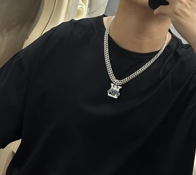 Louis Vuitton Necklaces AllSeason 250487