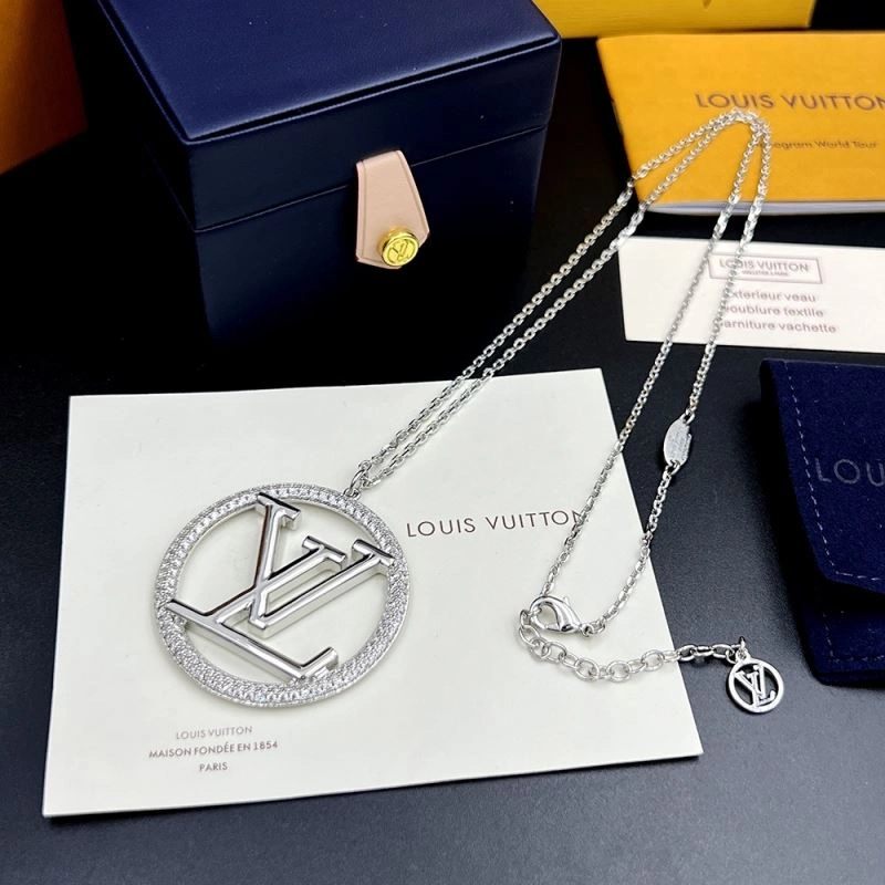 Louis Vuitton Necklaces Modern 250484