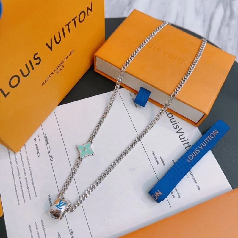 Lightweight Louis Vuitton Necklaces 250483