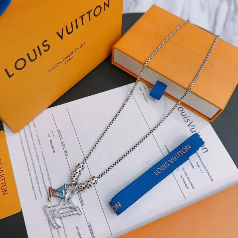 Louis Vuitton Necklaces OnTrend 250482