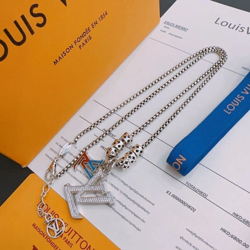 Louis Vuitton Necklaces OnTrend 250482