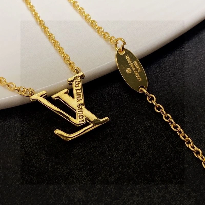 Louis Vuitton Necklaces Sophisticated 250452