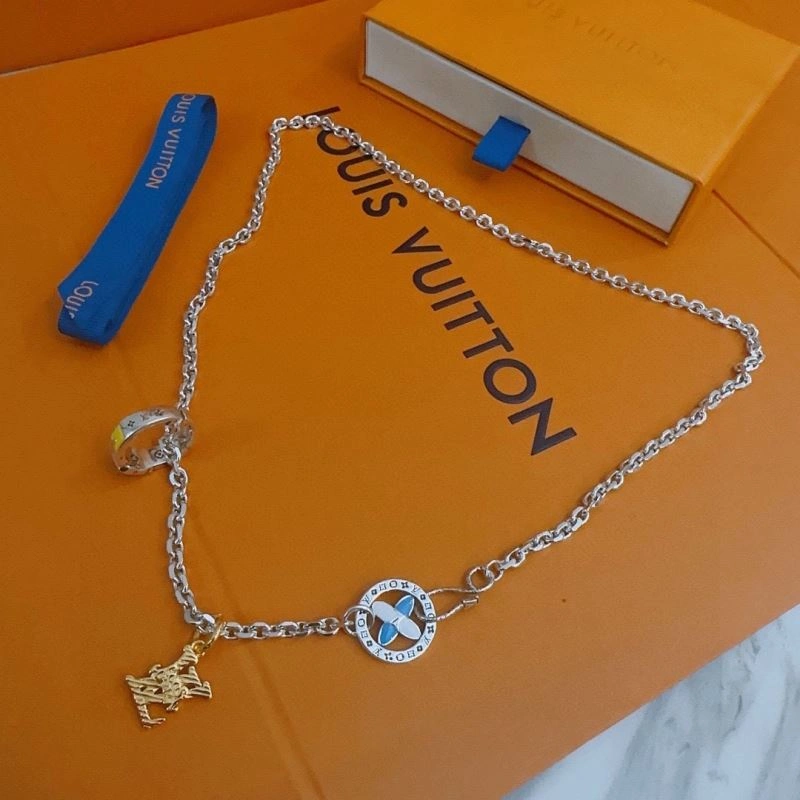 Durable Louis Vuitton Necklaces 250472