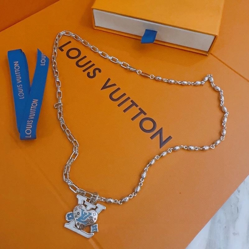 Lightweight Louis Vuitton Necklaces 250471