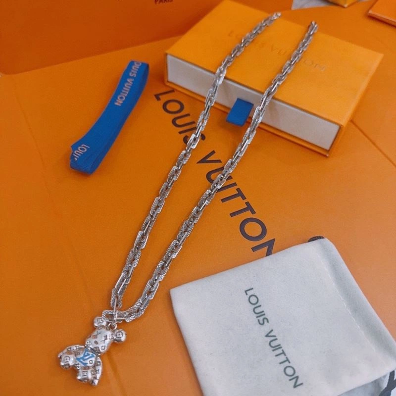 FlexibleFit Louis Vuitton Necklaces 250474