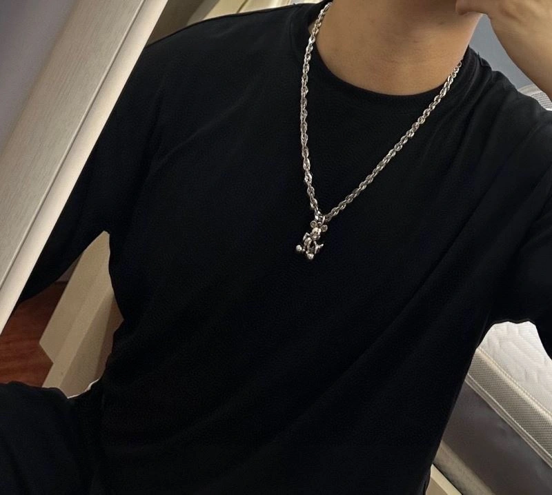Louis Vuitton Necklaces UrbanStyle 250464