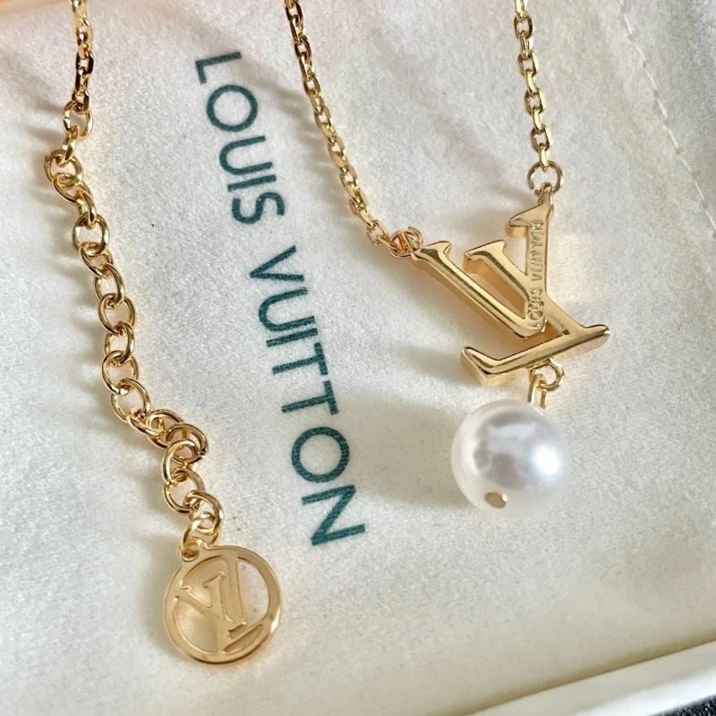 Louis Vuitton Necklaces Unique 250475