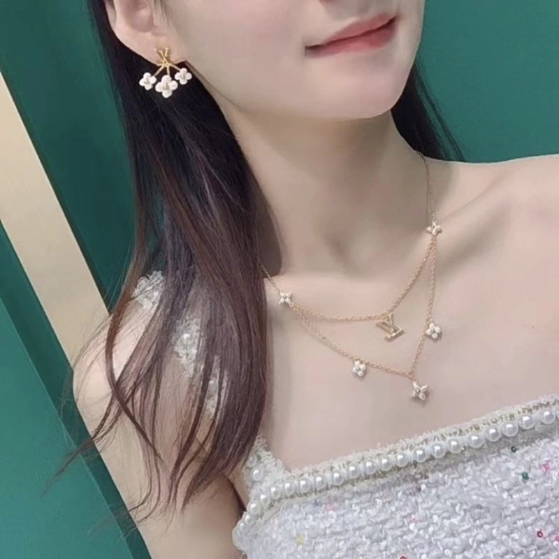 SportInspired Louis Vuitton Necklaces 250451