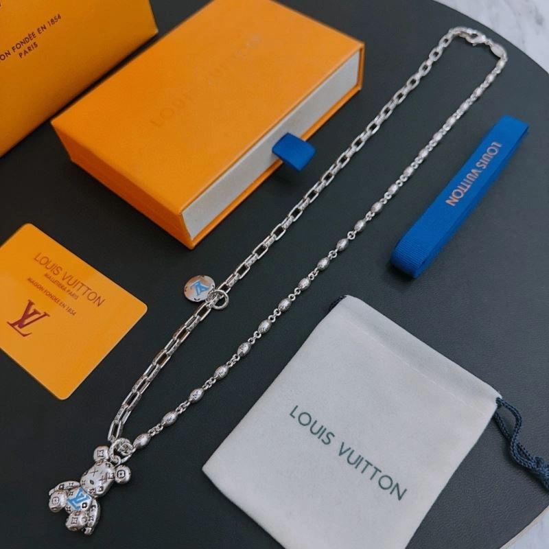 FlexibleFit Louis Vuitton Necklaces 250457