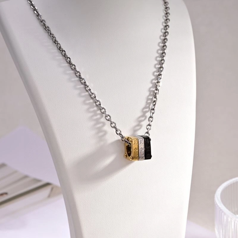 MultiPurpose Louis Vuitton Necklaces 250447
