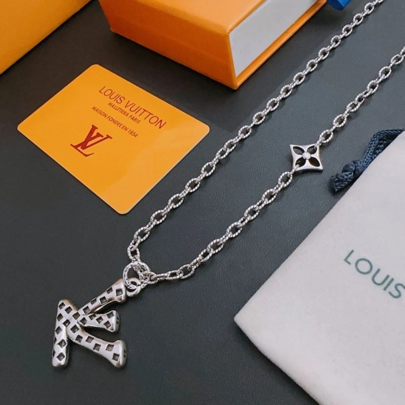 Louis Vuitton Necklaces Durable 250449