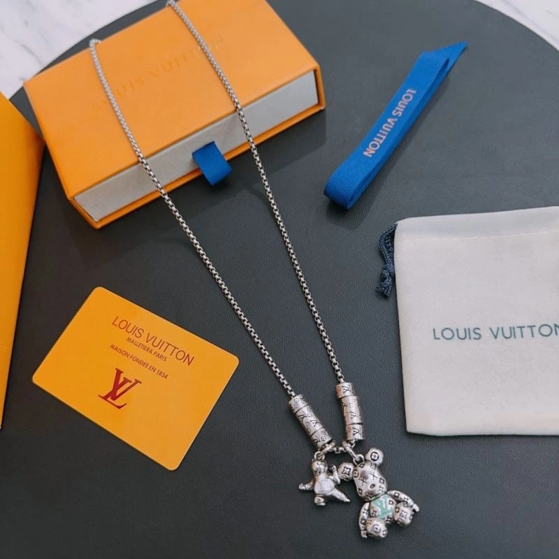 WrinkleFree Louis Vuitton Necklaces 250446