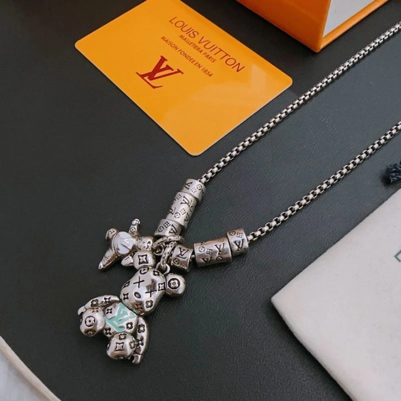 WrinkleFree Louis Vuitton Necklaces 250446
