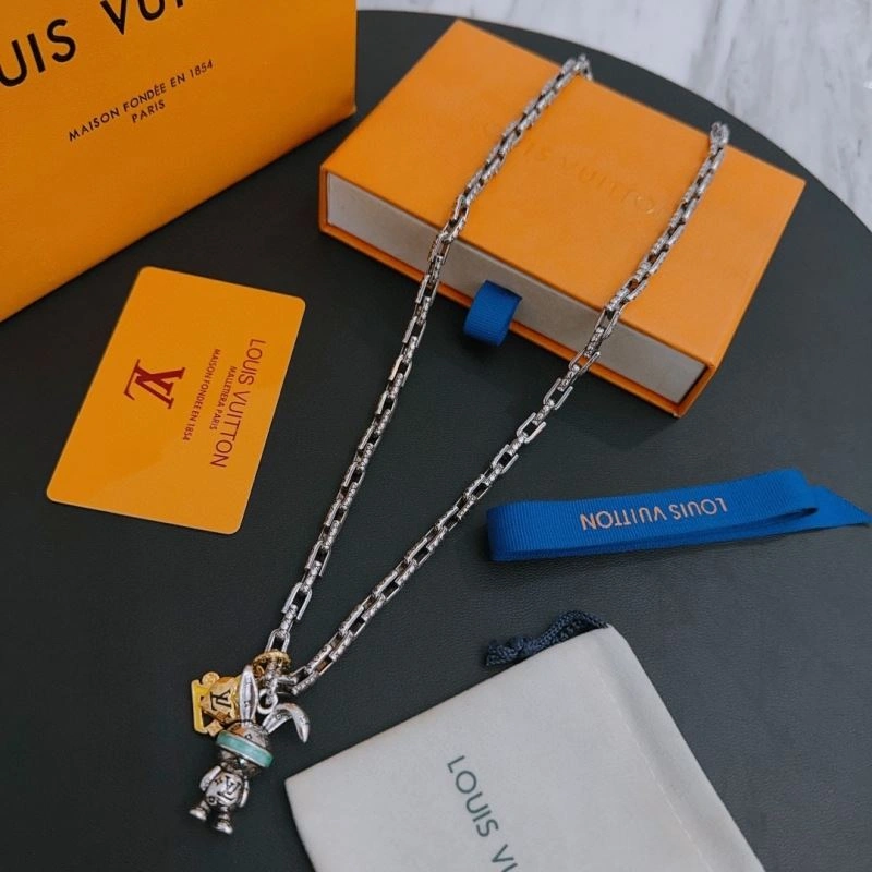 Louis Vuitton Necklaces Snug 250443