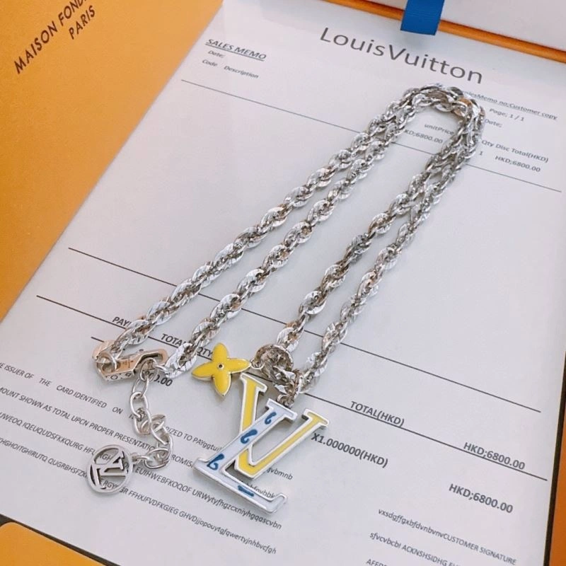Practical Louis Vuitton Necklaces 250445