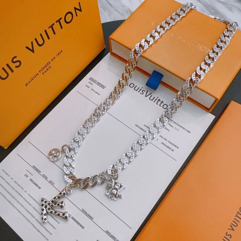 Louis Vuitton Necklaces StreetReady 250439