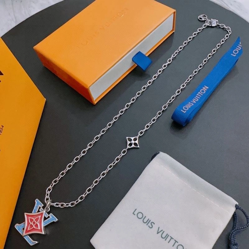 OnTrend Louis Vuitton Necklaces 250436
