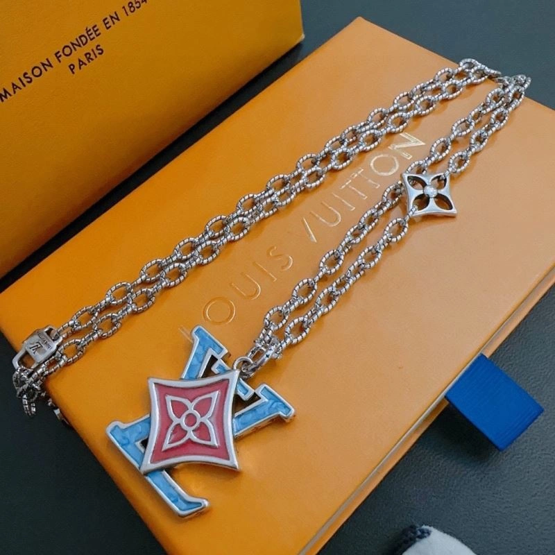 OnTrend Louis Vuitton Necklaces 250436