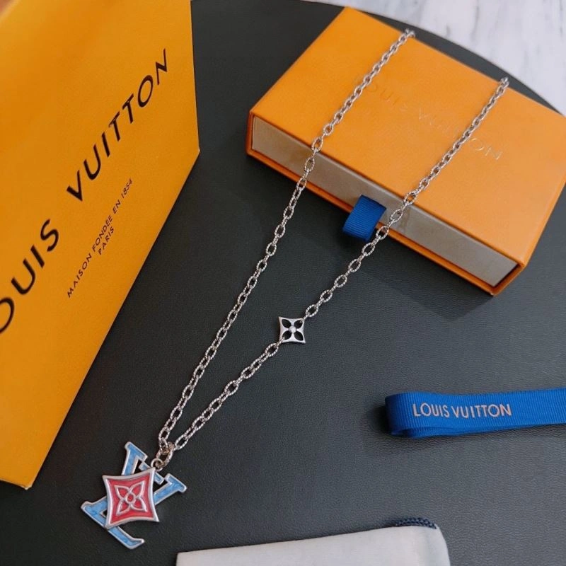 OnTrend Louis Vuitton Necklaces 250436