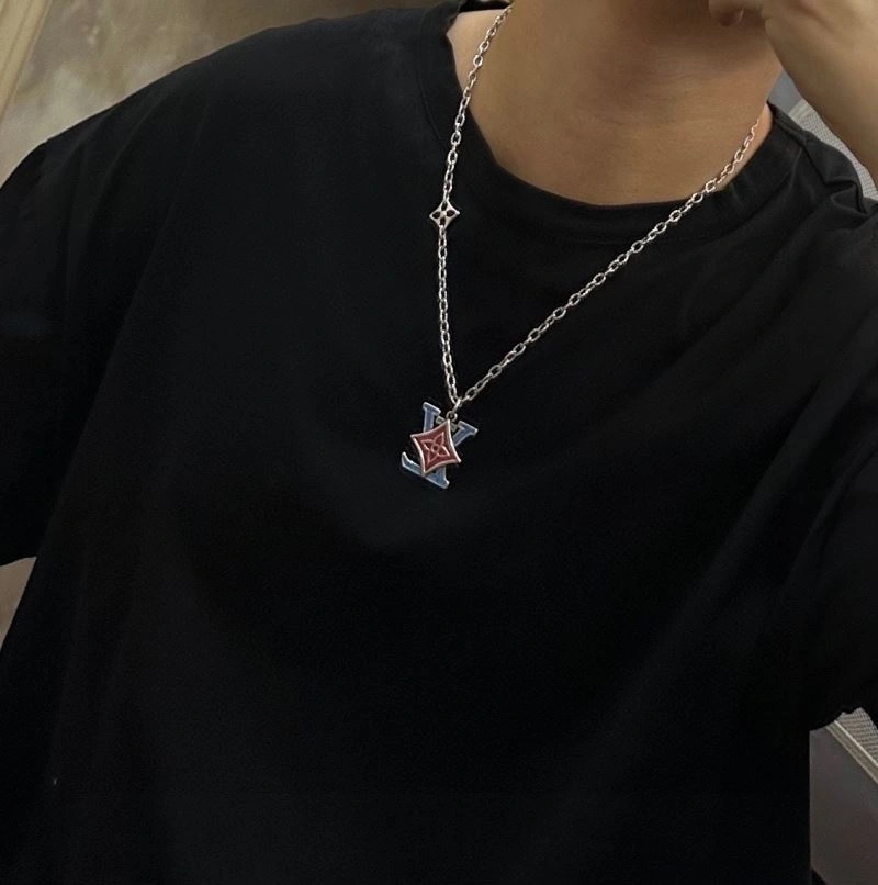 OnTrend Louis Vuitton Necklaces 250436