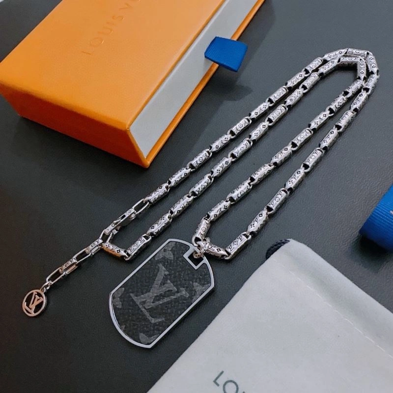 Louis Vuitton Necklaces Bold 250421