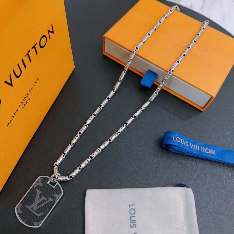 Louis Vuitton Necklaces Bold 250421