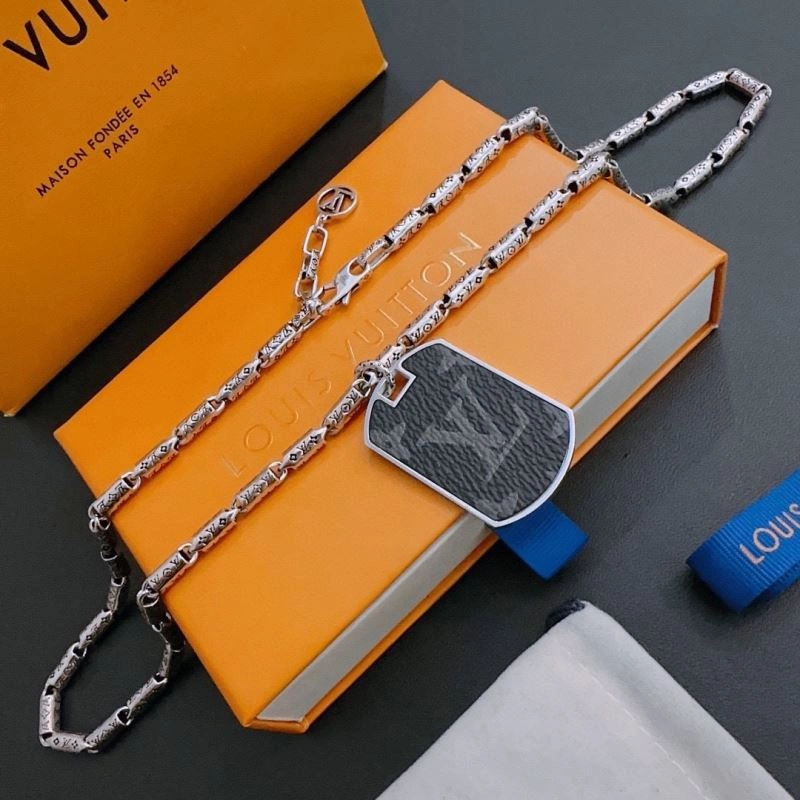 Louis Vuitton Necklaces Bold 250421