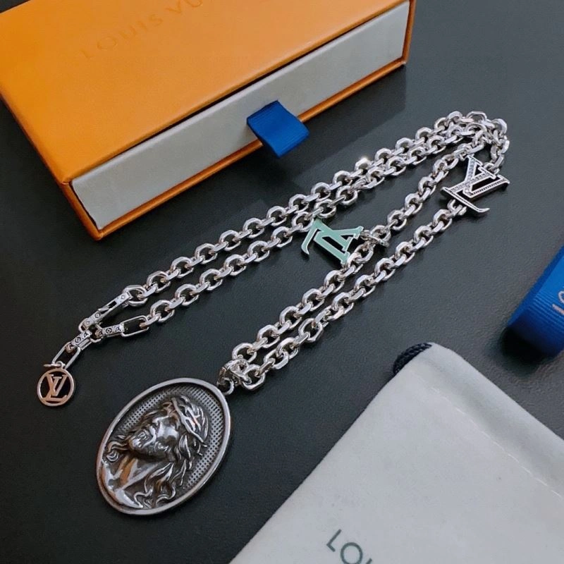 Sophisticated Louis Vuitton Necklaces 250407