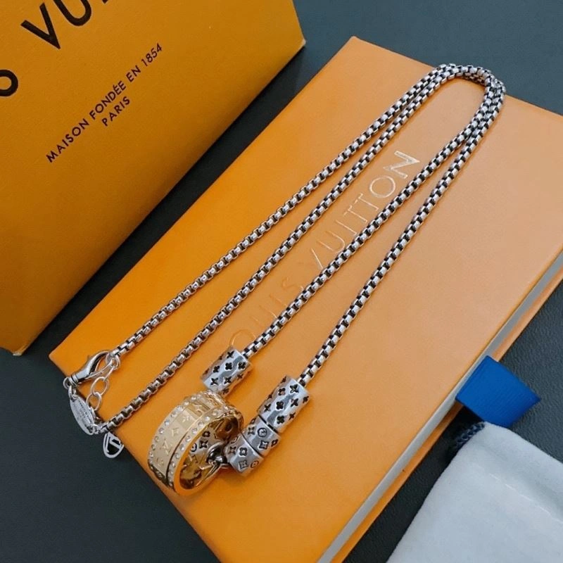 UrbanStyle Louis Vuitton Necklaces 250418