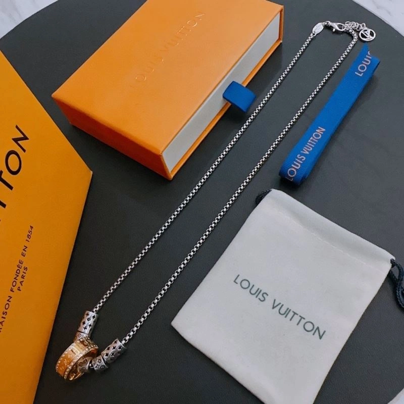 UrbanStyle Louis Vuitton Necklaces 250418