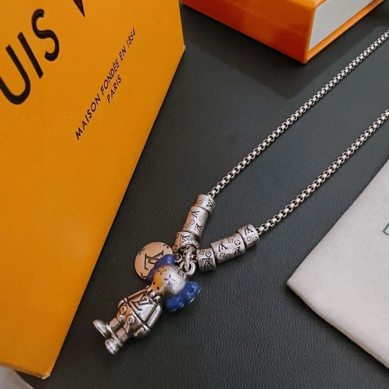 Louis Vuitton Necklaces EyeCatching 250412