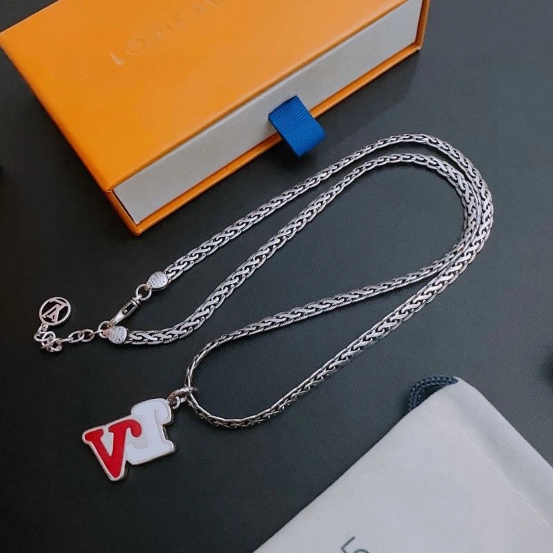 Sporty Louis Vuitton Necklaces 250435