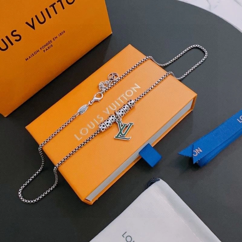 UrbanChic Louis Vuitton Necklaces 250410